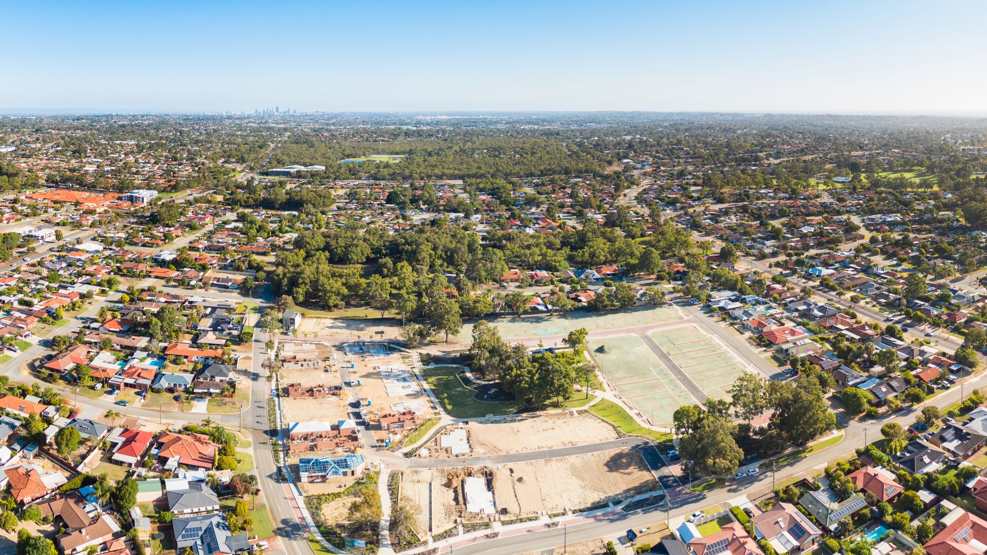 East Green, Greenwood