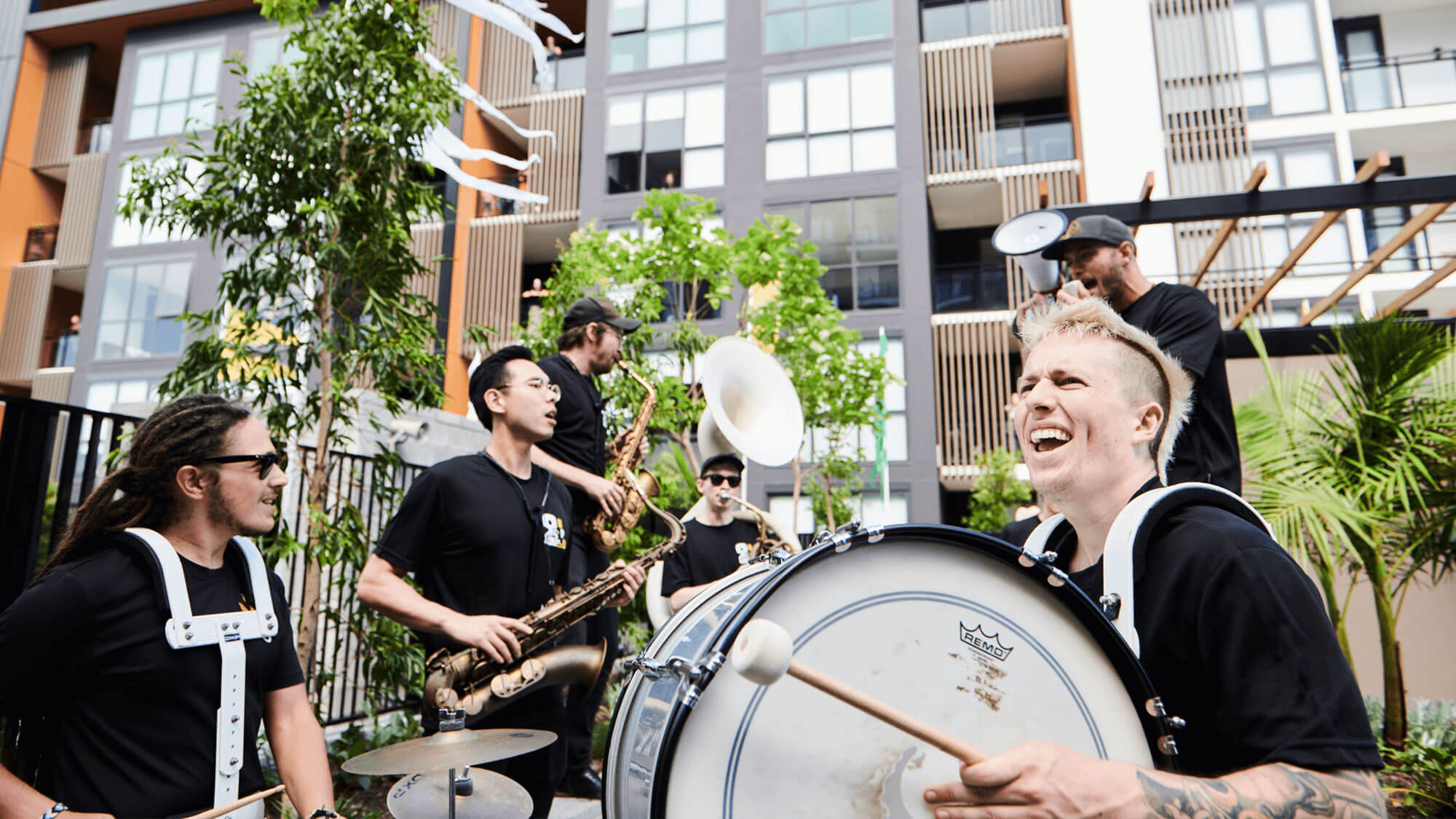 Balcony-party_HotPotatoRoamingBand-2000x1125