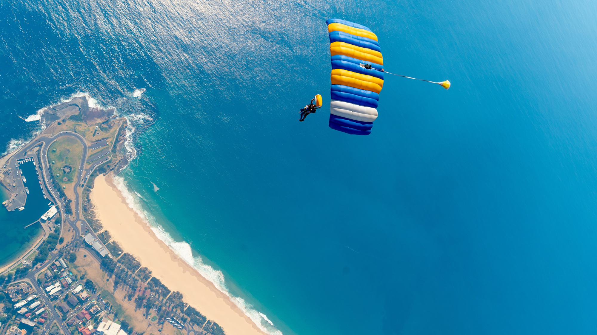 skydiving Shell Cove