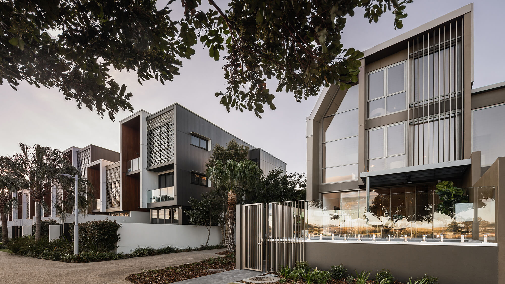 MediaCarouselItem_Aerial Header