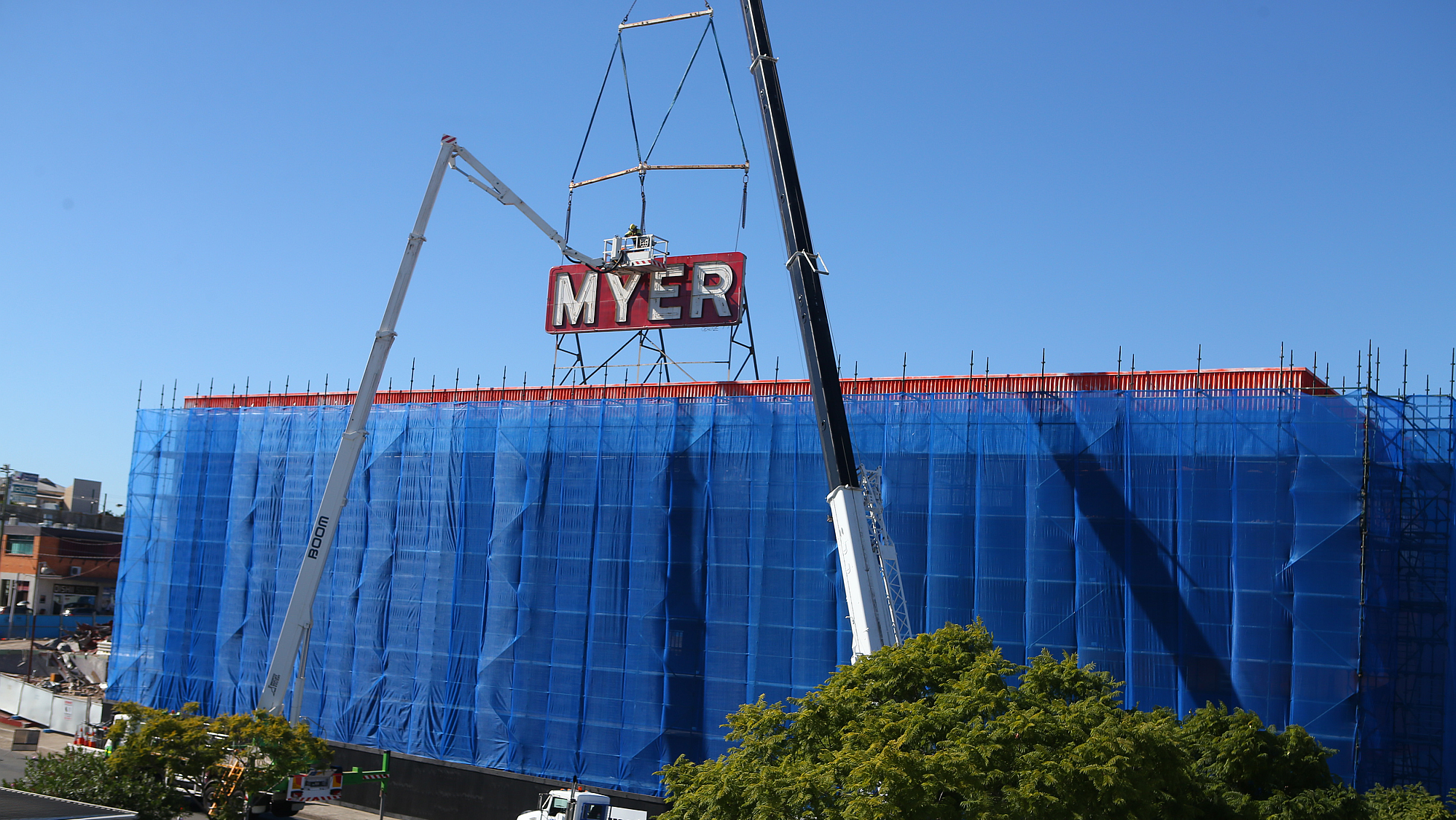 Coorparoo Square Myer Sign